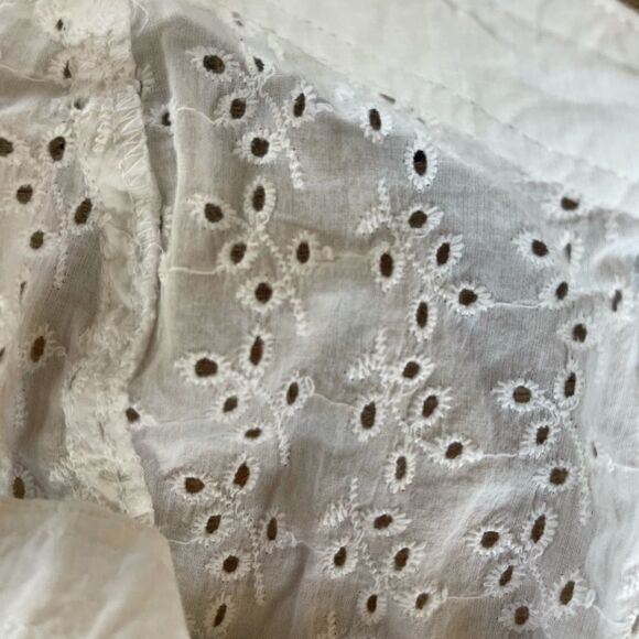 American Rag eyelet white top - Picture 4 of 5